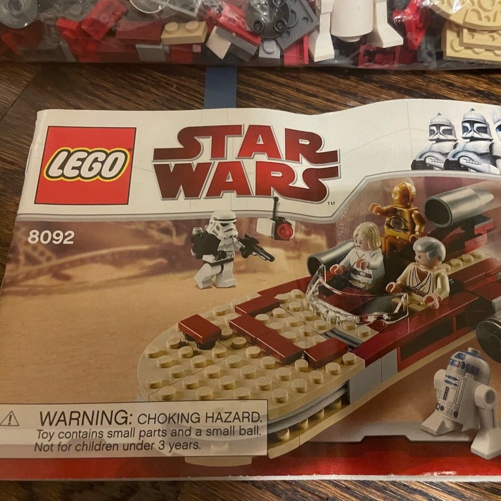 Lego Star Wars Luke’s Landspeeder - Retired Set # 8092